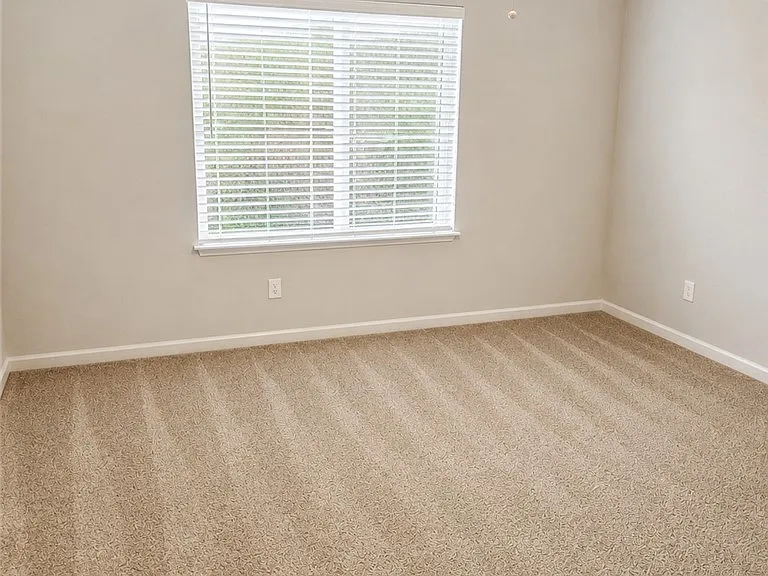 1872 High Mesa Dr — Photo 7