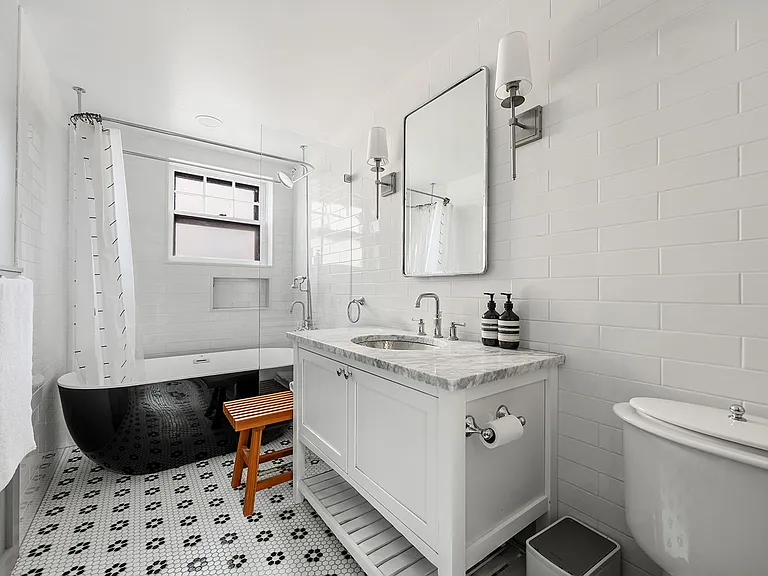 811 President St #2 — Photo 14