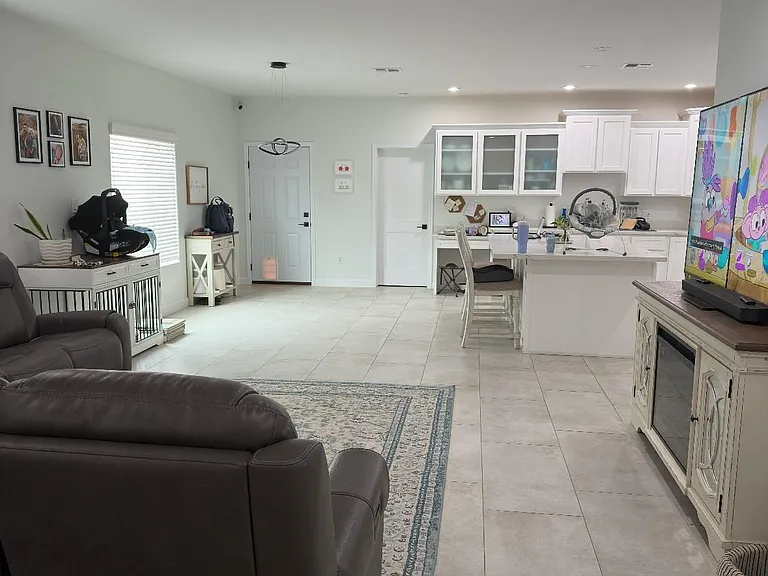 7956 E 35th Pl — Photo 3