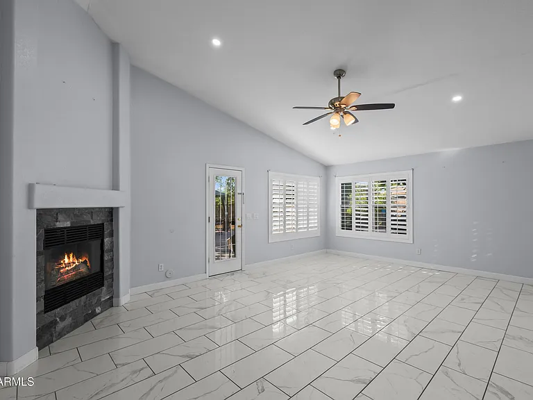 1940 N 128th Dr — Photo 10