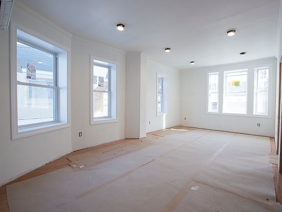 Front Room Pre Completion