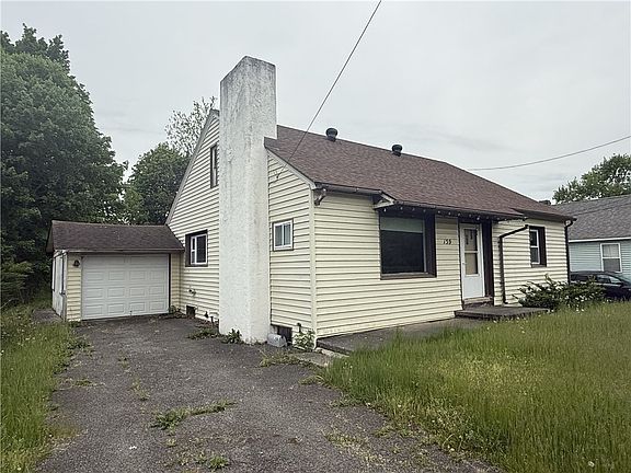 3rd image of 159 Hemlock St