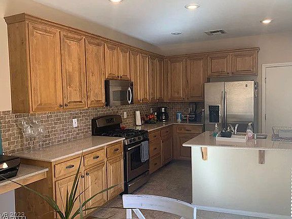 5th image of 12081 Golden Cactus Ct