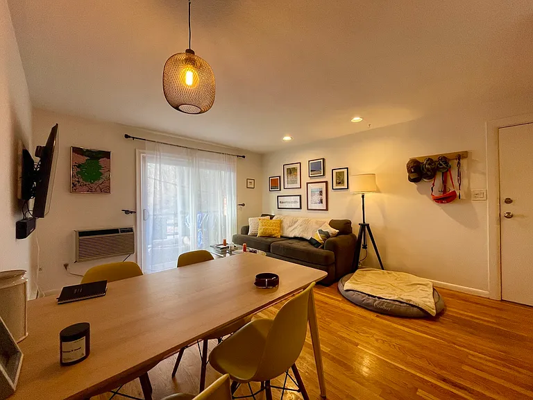 15 Euston Rd #16 — Photo 16