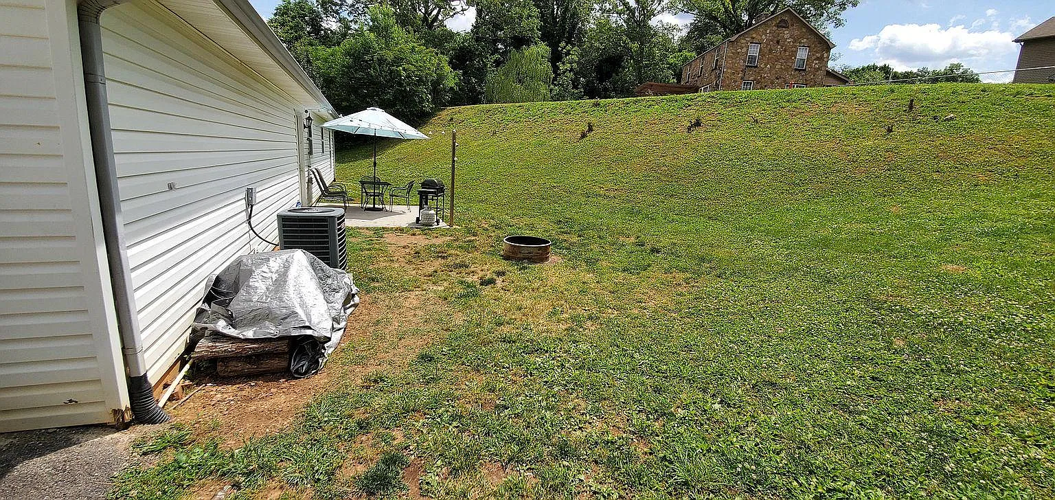 301 McCall Rd — Photo 4