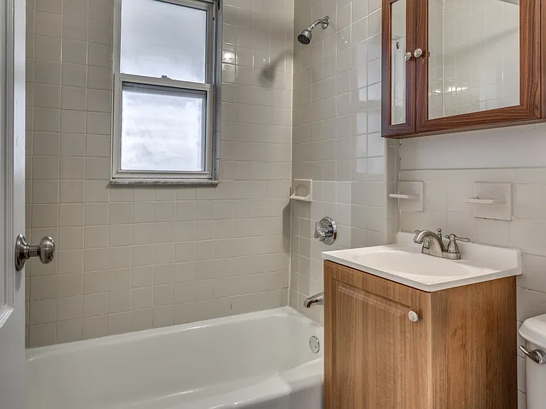 54 Fuller St #3L — Photo 14
