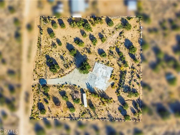 995 Juniper Rd, Pinon Hills, CA 92372