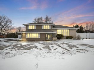 13440 W 93rd Ave, Saint John, IN 46373