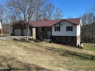 252 Colony Ct NE, Norton, VA 24273