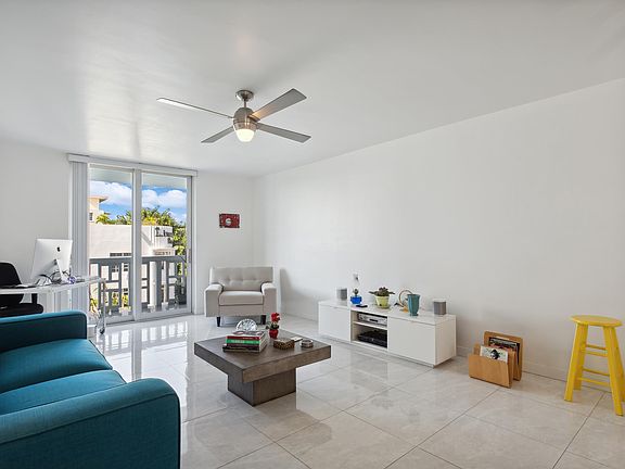 3rd image of 1776 James Ave APT 4D