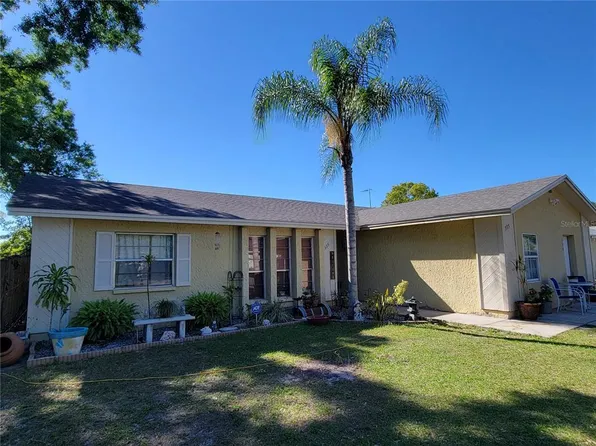335 Sand Pine Trl, Winter Haven, FL 33880