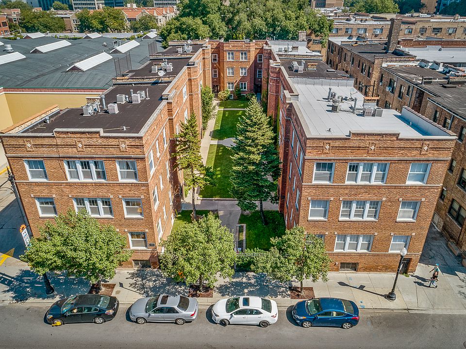 1st image of 3521-29 1/2 N Broadway St #3525-3E