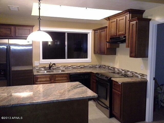 1st image of 2527 E Dragoon Ave
