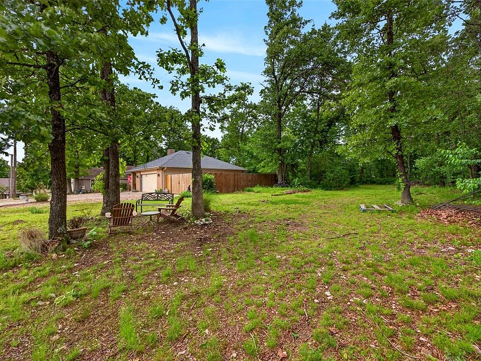 1st image of 14 Hurlford Ln