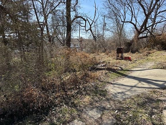 2nd image of 4446 Highland Ave