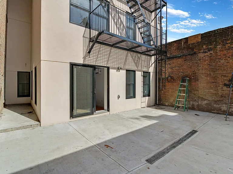 274 Malcolm X Blvd #1R — Photo 4