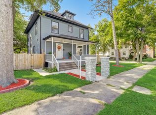 1422 Schilling Ave, Chicago Heights, IL 60411