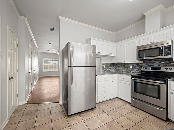 2nd image of 4106 Jefferson Woods Dr