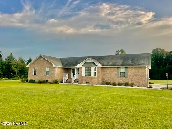 2678 Gary Drive, Kinston, NC 28501