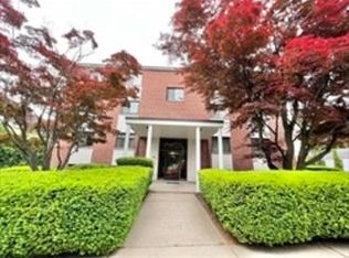 100 Grandview Ave #3, Quincy, MA 02170