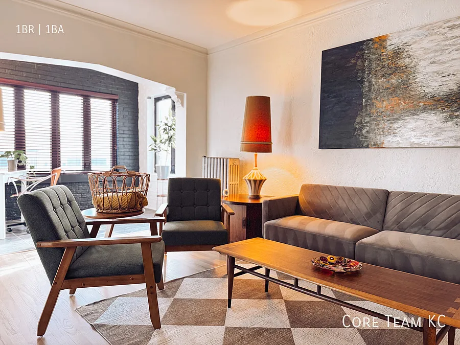 Furnished 1 Bed at Vanity Fair Available — Photo 4