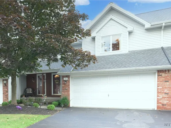 30 Northwood Dr, Depew, NY 14043