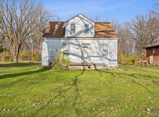 25370 Mary St, Taylor, MI