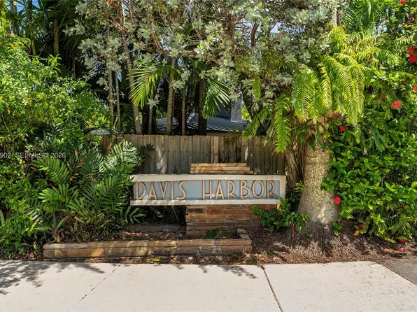 1250 NE 87th St, Miami, FL 33138