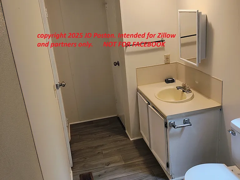 733 W Mount Gallant Rd — Photo 10