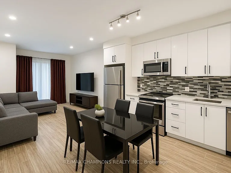 460 Adelaide St E #103 — Photo 2
