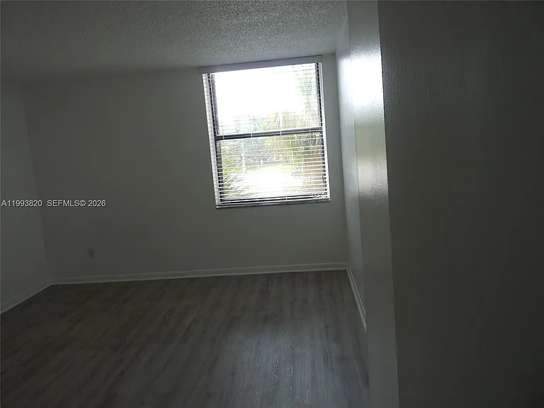 14611 N Kendall Dr #304L — Photo 28