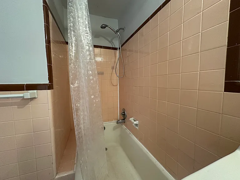 7117 Castor Ave #1 — Photo 9