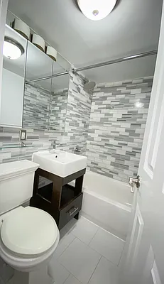 Rented by Nest Seekers International | media 9