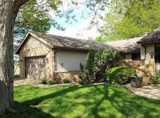 2003 Eagle Ridge Ct APT C, Urbana, IL 61802