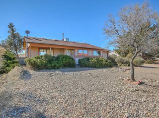 525 Arkansas St SE, Rio Rancho, NM 87124