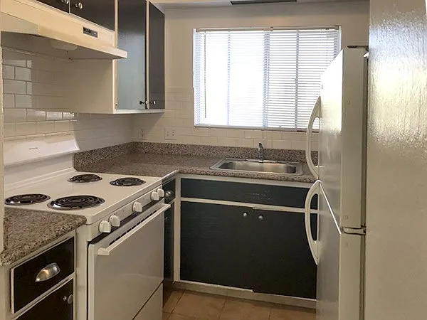 1260 Brighton Ave — Photo 1