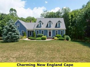 20 Talbott Farm Dr, Mendon, MA 01756