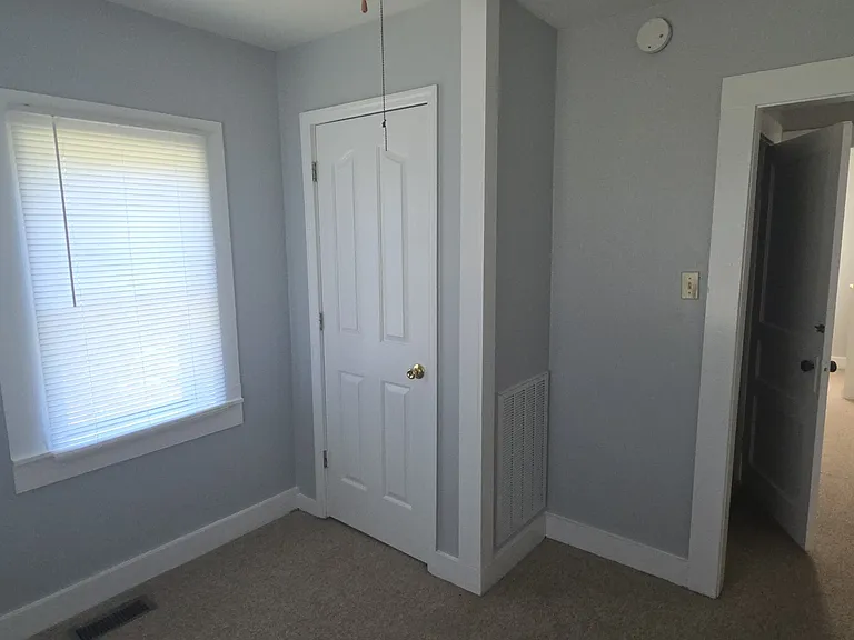 327 Hayes St — Photo 4