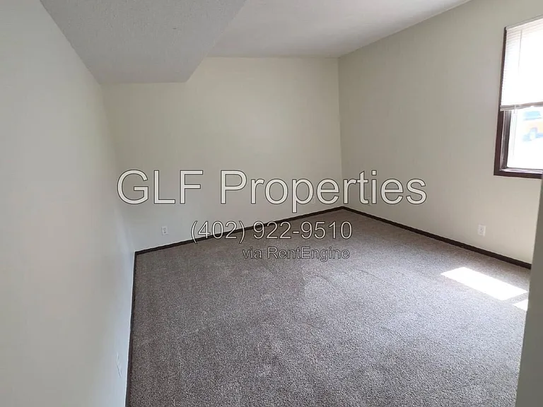 1413 2nd Ave #9 — Photo 5