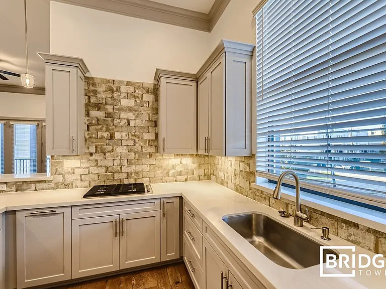 2208 Arabelle St — Photo 14