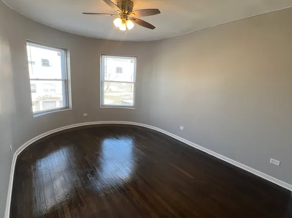 3658 S Indiana Ave APT 2S, Chicago, IL 60653