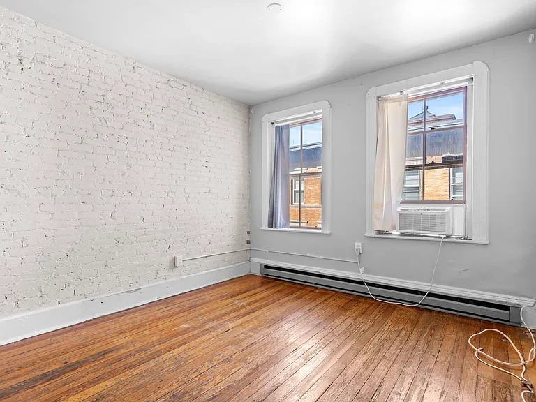 48 Revere St #3 — Photo 5