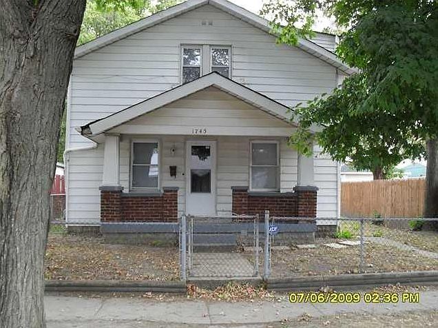 1st image of 1745 Dawson St