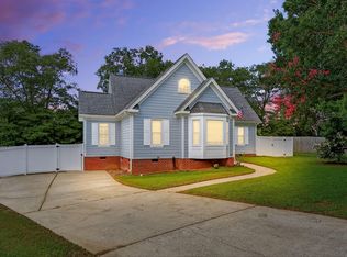 100 Avent Pines Ln, Holly Springs, NC 27540