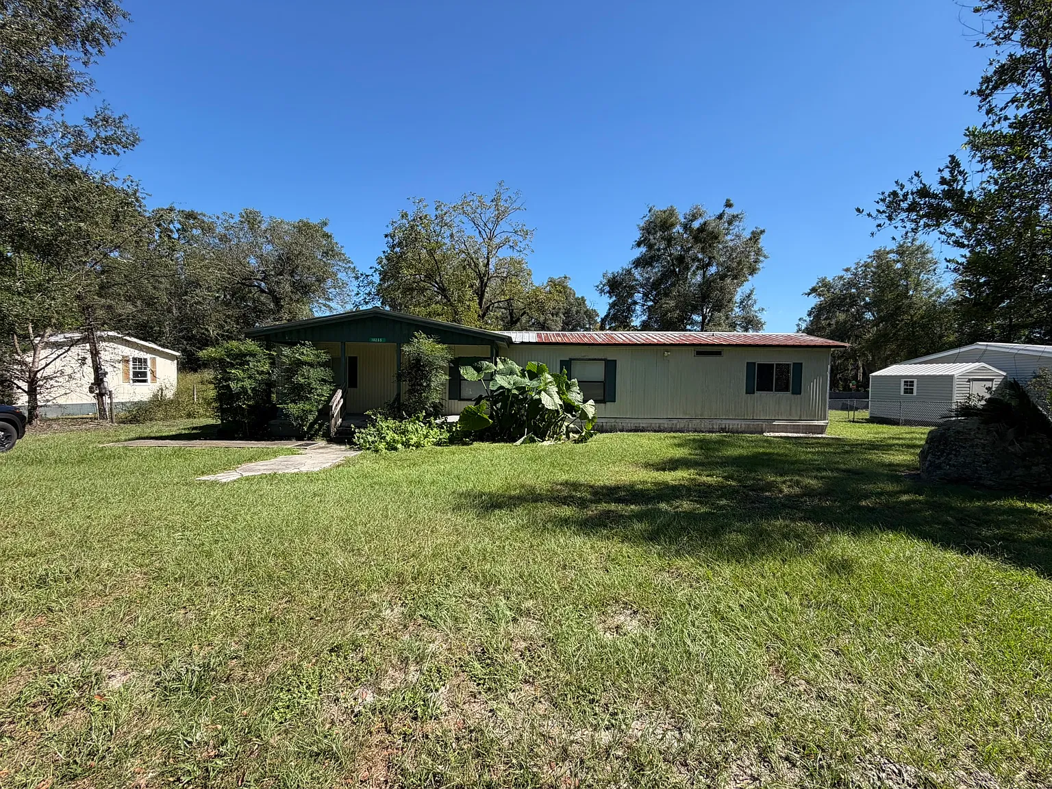 2 bed, 840 sqft, $1,450 — Photo 1