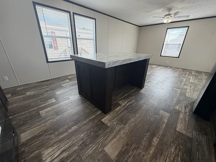 38000 Le Chateau Blvd #500 — Photo 7