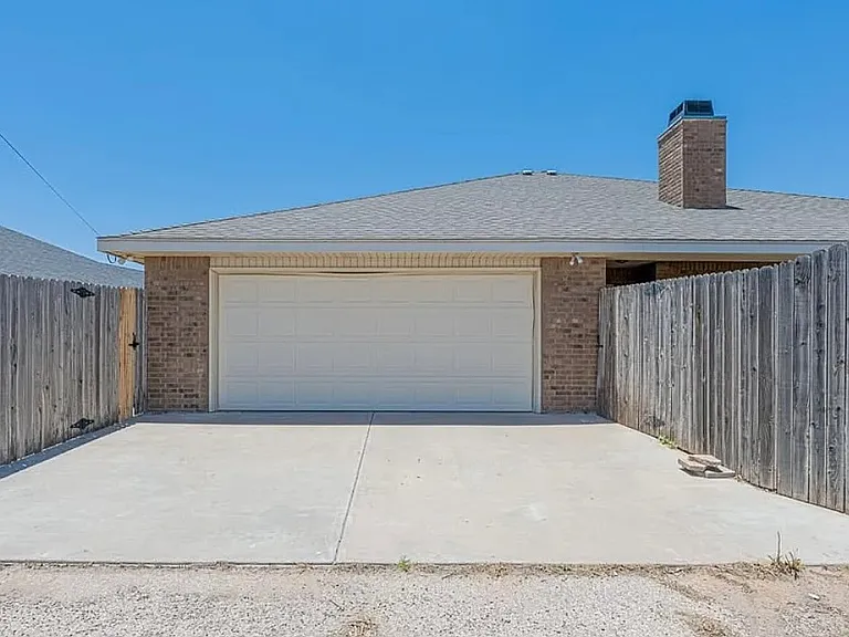 2804 Dustin Dr — Photo 12