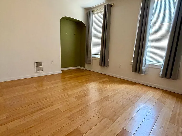 2018 S Croskey St — Photo 7