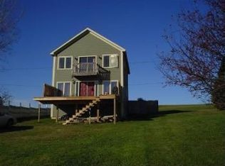 142 Poor Farm Rd, Alburgh, VT 05440