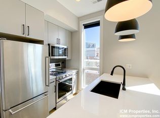 1061 W Cornelia Ave #4N, Chicago, IL 60657